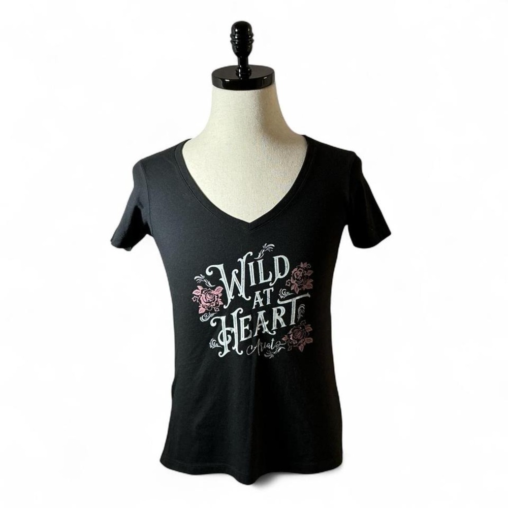 Ariat Wild At Heart Black Graphic V-Neck‎ T-Shirt Western Country